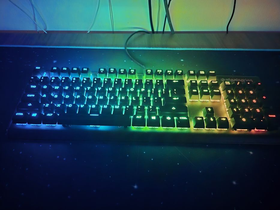 Tastatura Steelseries Apex M750