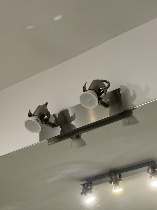 Plafoniera 2 spoturi + becuri