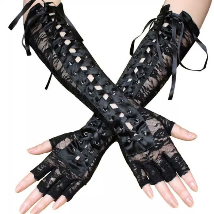 Красиви дълги дантелени ръкавици