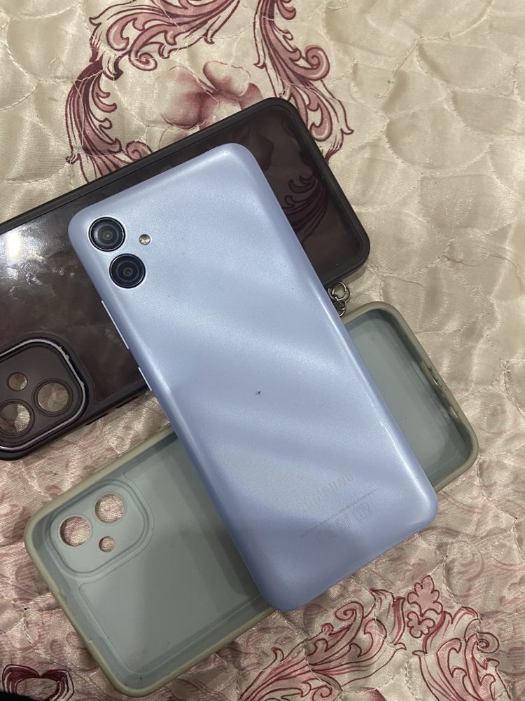 Samsung a04e в отличном состояний