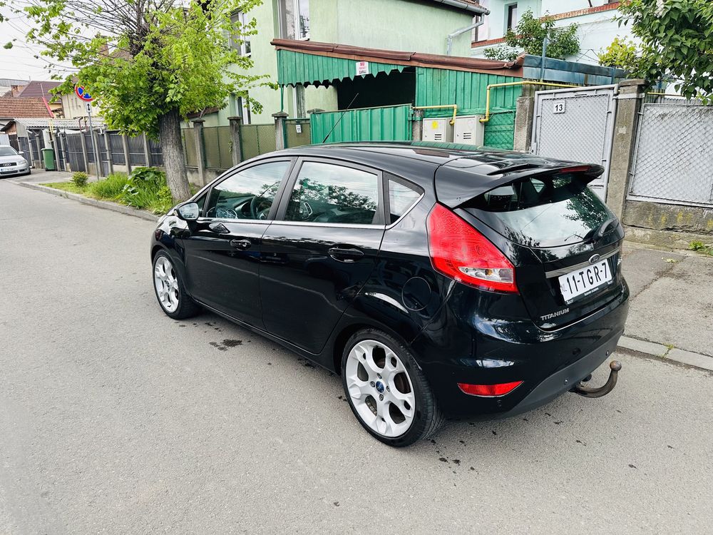 Ford Fiesta 2012 1.6tdci euro 5 4400 EUR