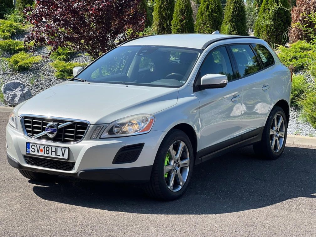 Volvo XC60/2012/ Motorizare Volvo 2.0 (cilindri)/Proprietar/ Carte ser