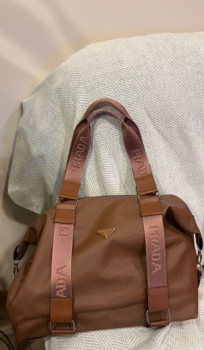 Дамска чанта PRADA