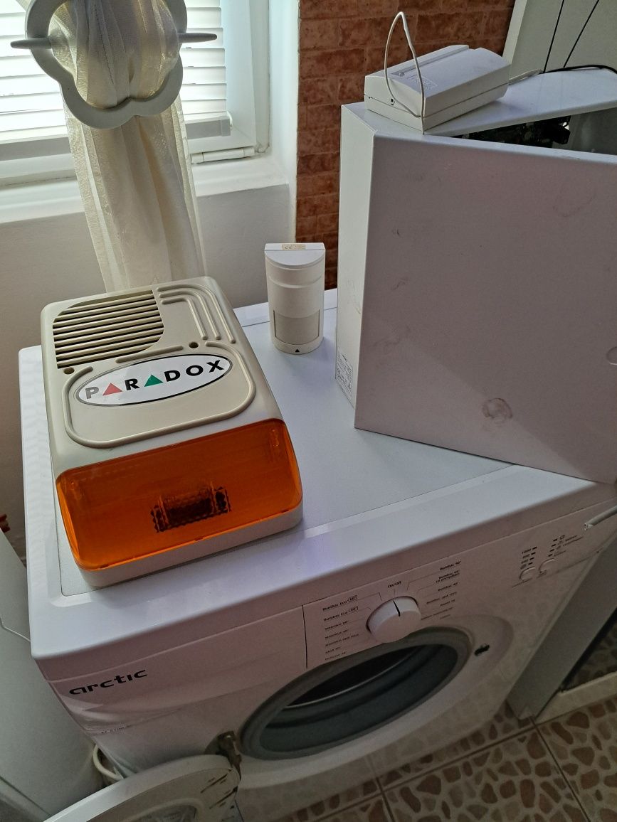 Sistem alarma paradox