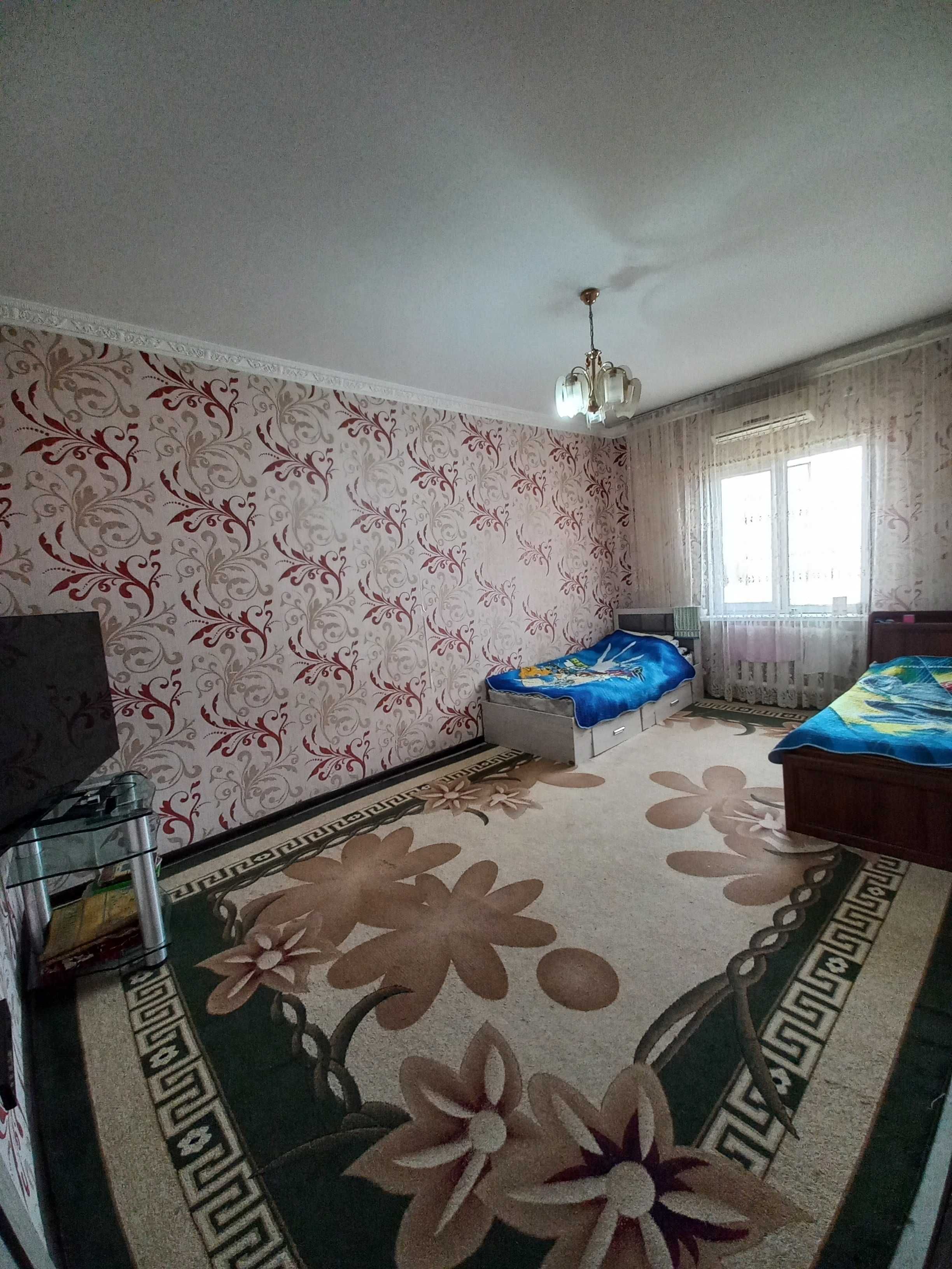 Kvartira Sotiladi Srochno 4 xonali Narxini yana kelishamiz.