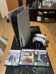 Play station 5 cu 2 controllere si 3 jocuri