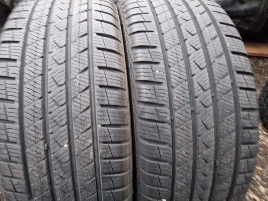 Anvelope 215/50R18 marca Vredestein, DOT 2022, 7 mm