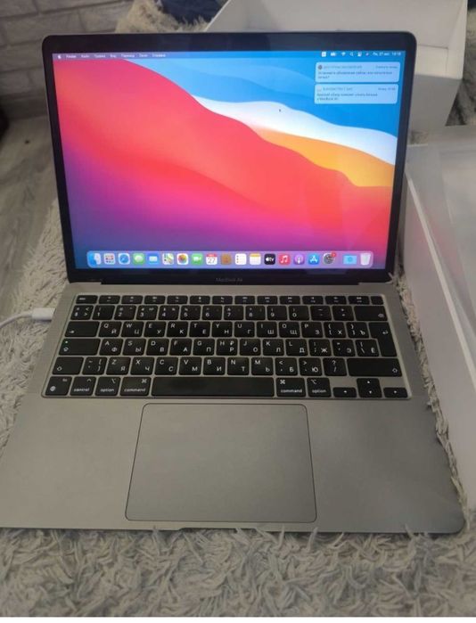MacBook Air 13 M1 в хорошем состоянии, макбук айр 2020