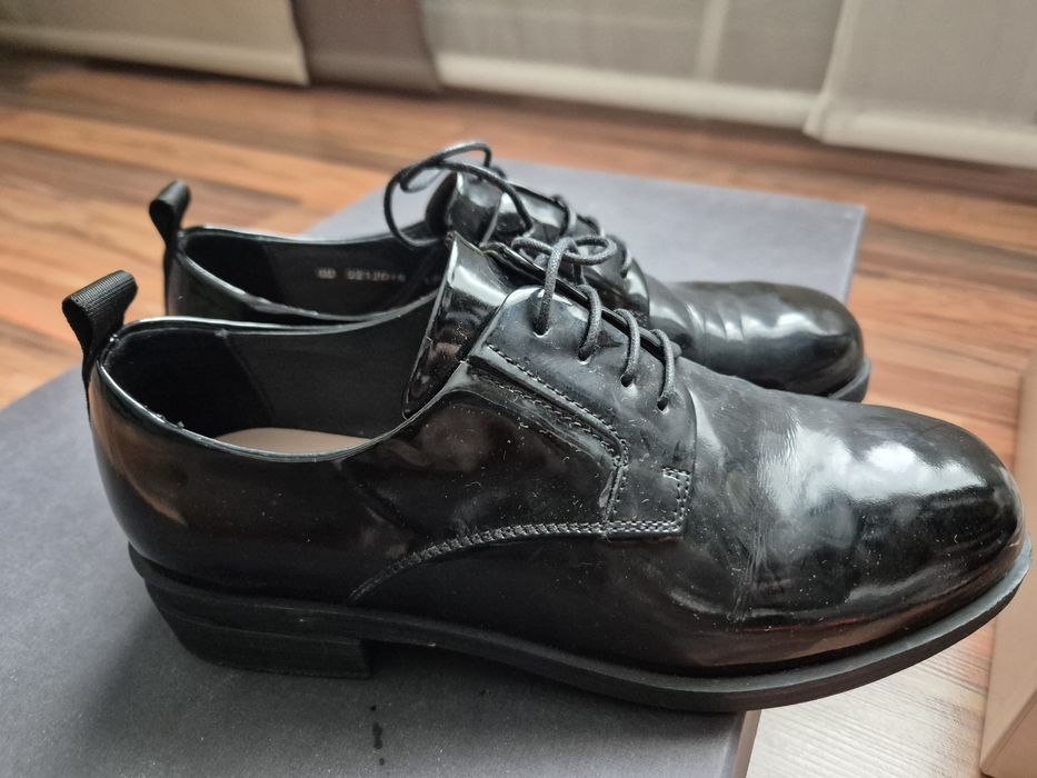 Продам сапоги и туфли