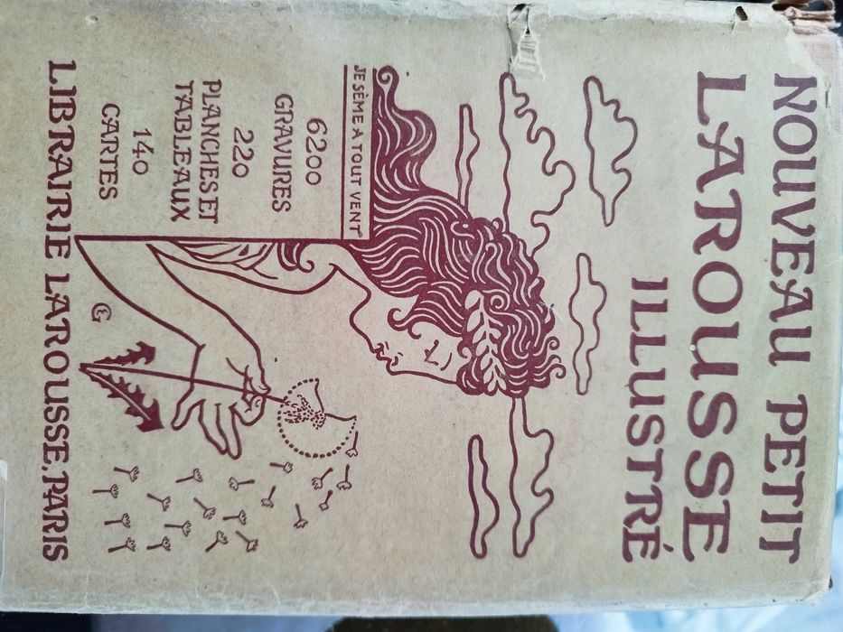 Nouveau Petit Larousse Ilustre  1946