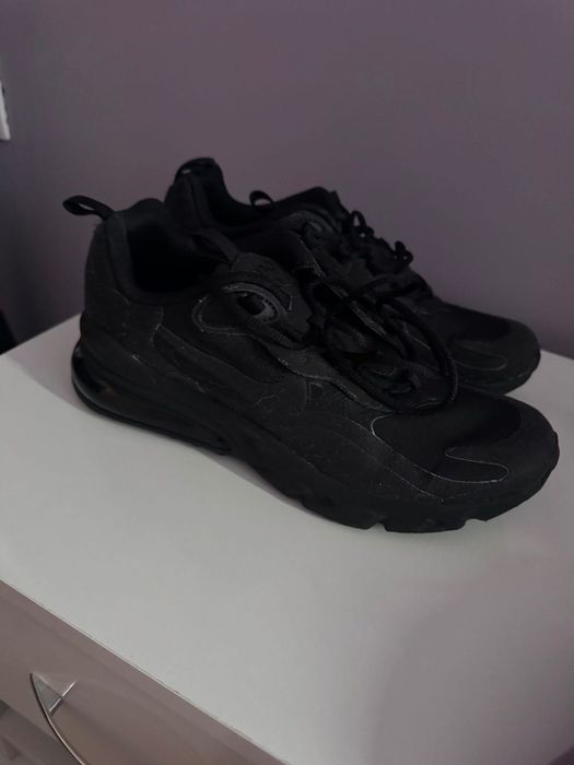 Черни маратонки Nike