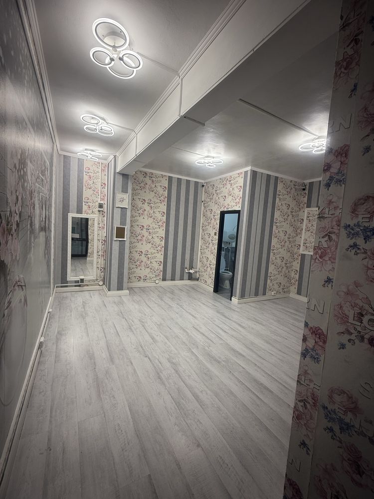 Vand spatiu comercial Rm Valcea