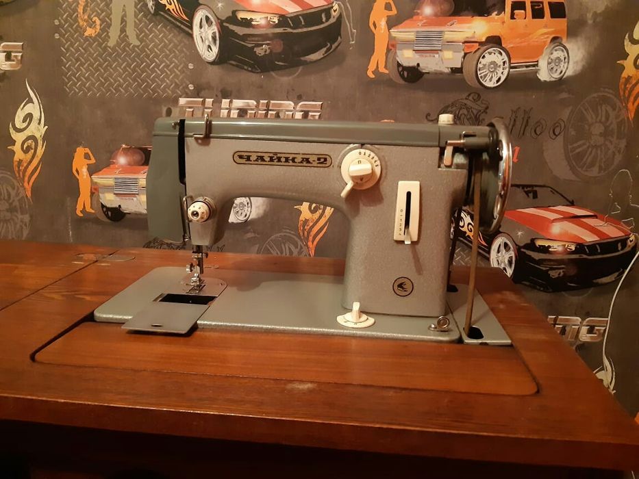 Швейная машинка ножная