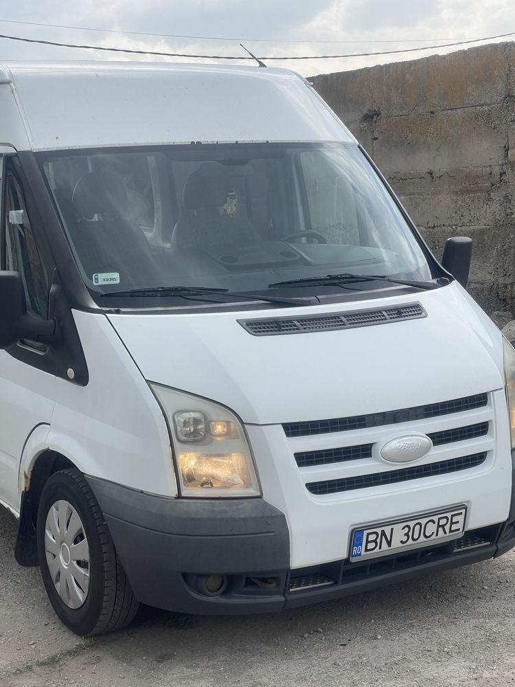 Ford Transit 8+1 locuri