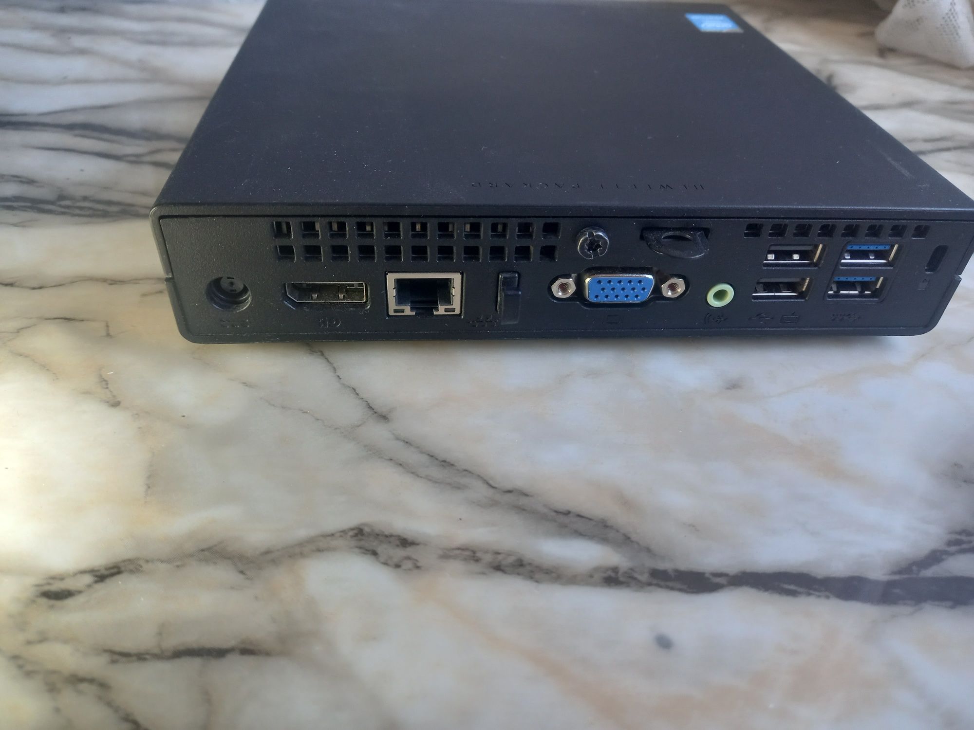 Мини компютър HP 260 G1 DMIntel Pentium 3558U 8gb SSD