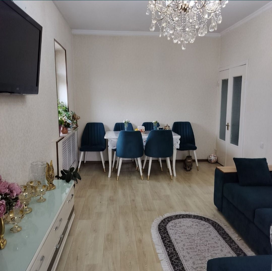 Продаётся 2х комнатная на Карасу -3