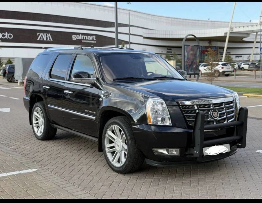 Защита бампера Таран Кенгурятник на Cadillac

Escalade
