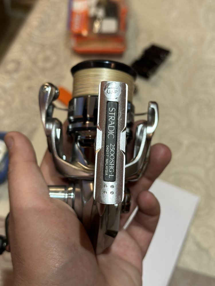 Макара Shimano Stradic 2500SHG