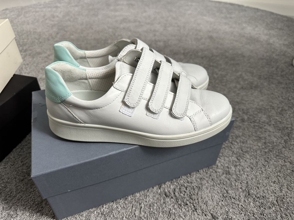 Sneakers Ecco 39