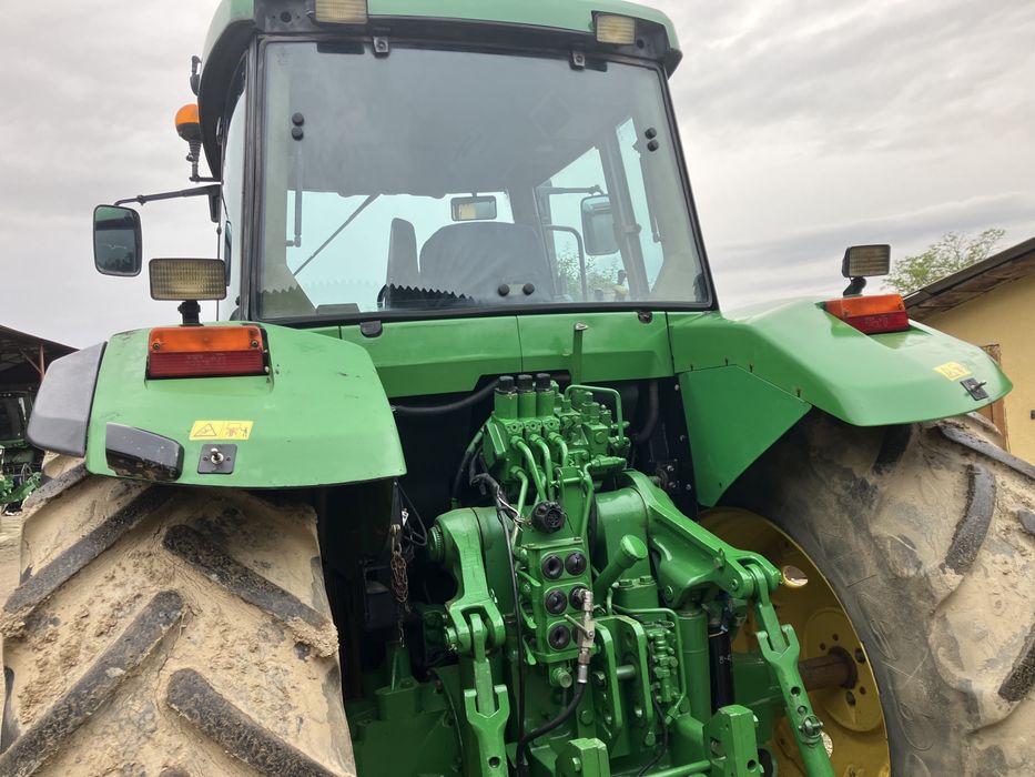 Tractor John Deere 7710