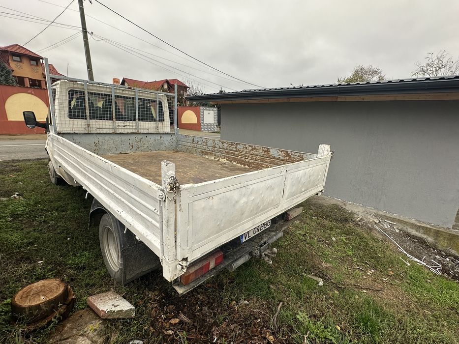 Vand/dezmembrez ford transit