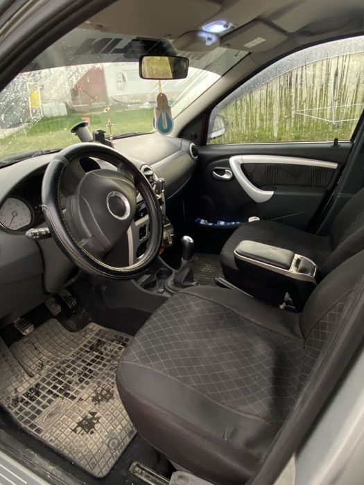 Dacia Logan 1.2 GPL-benzina