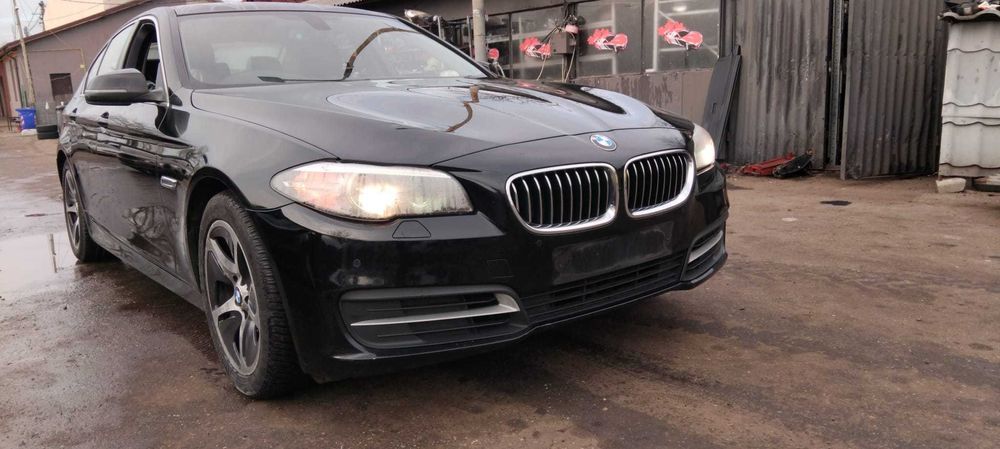 Dezmembrez BMW F10 2.0 D 105 KW an 2013 cod motor N47D20C