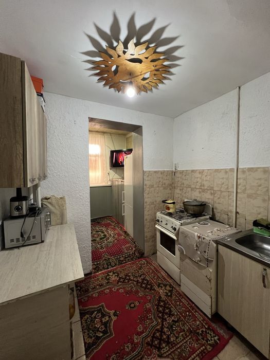 1 xonali uy srochna sotiladi gagarinda