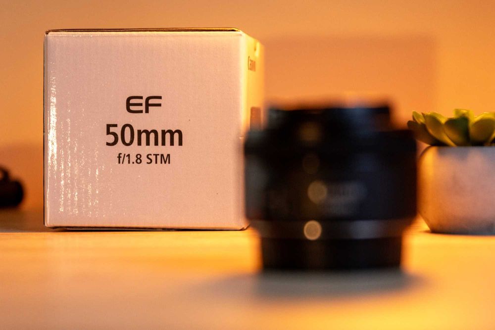обектив Canon EF 50mm f/1.8 STM + ND Hoya филтър 6 стопа (НОВ)