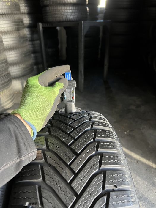 2 anvelope de iarna 205/55/16 Michelin 7.2 mm!