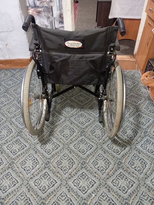 Кресло коляска для инвалидов новая