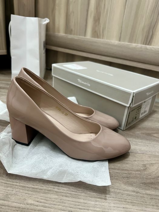 Новые туфли за 2000