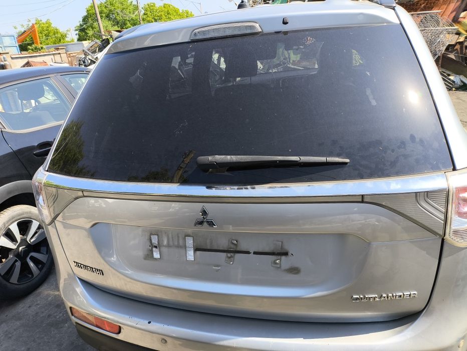 Заден капак за Mitsubishi Outlander