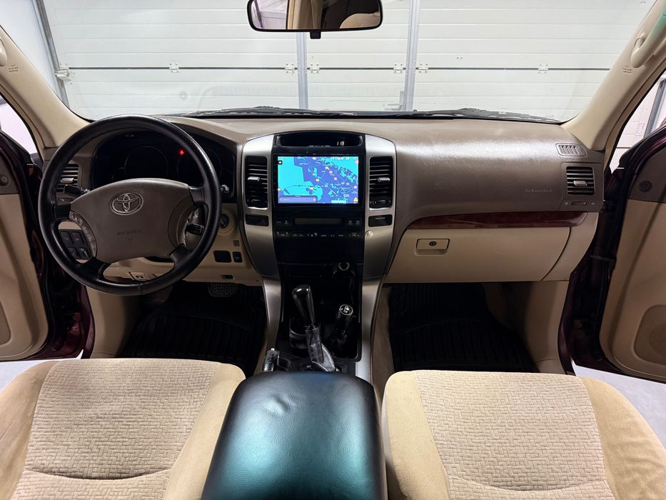 Schimb Toyota land cruiser long  2009 automat 4x4