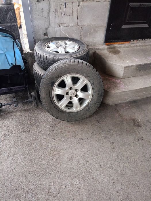 Продам диски с резиной