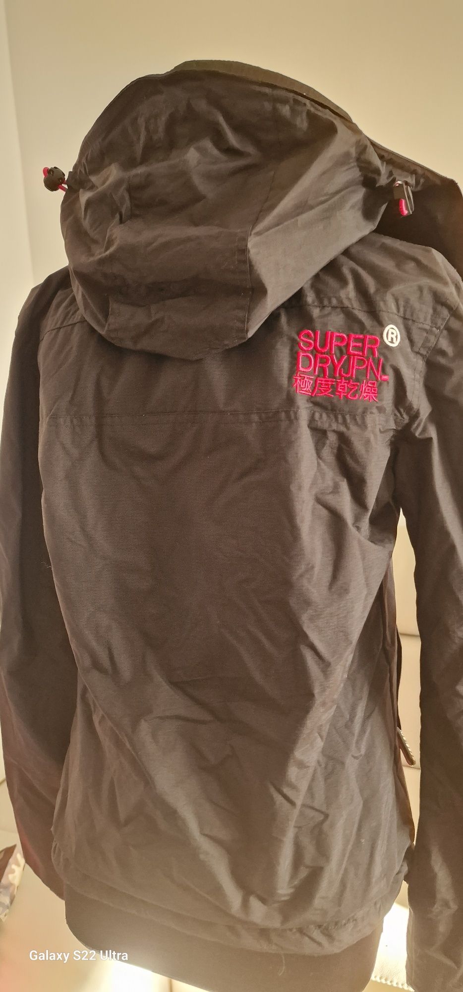 Geaca superdry noua cu eticheta