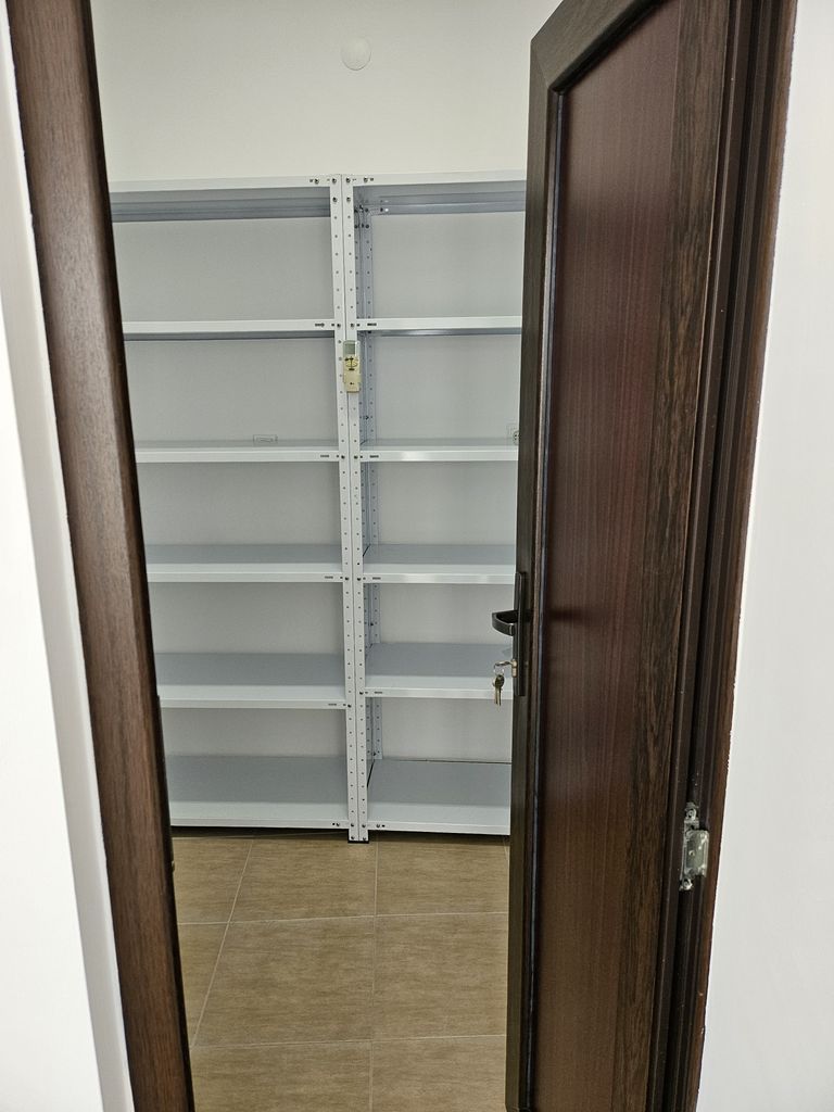 Дава се под наем Магазин в Асеновград - 53 кв.м за 357 € - Снимка #3