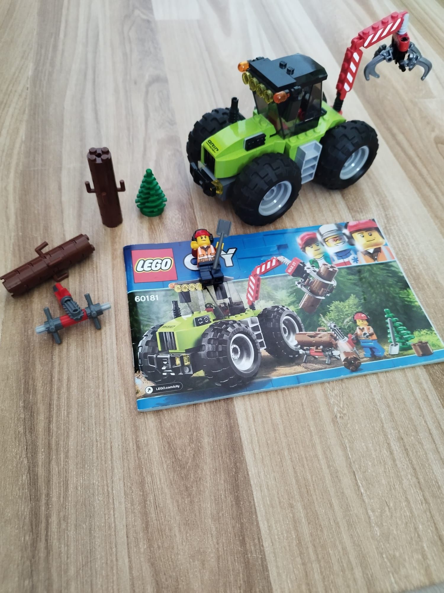 Lego City 60181 Tractor de Padure
