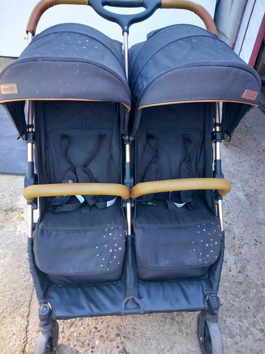 Carucior de gemeni