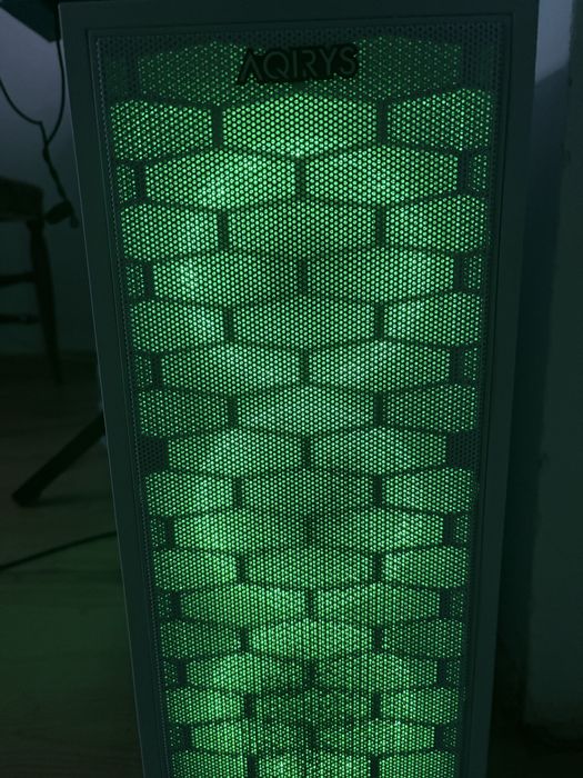 Vand Pc+mouse,tastatura și monitor