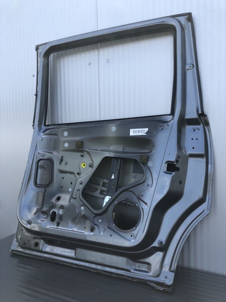 Usa dr spate culisanta VW SHARAN 2011-2015 cod de culoare LR7H