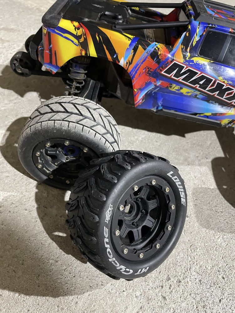 Количка с дистанционно TRAXXAS MAX