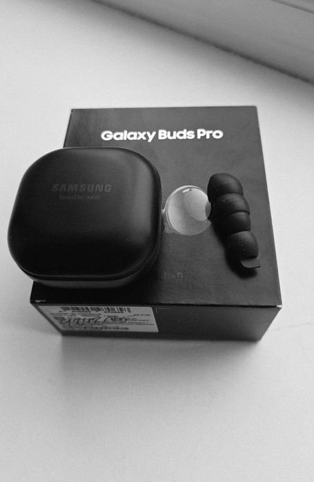 Продаю наушники galaxy buds pro