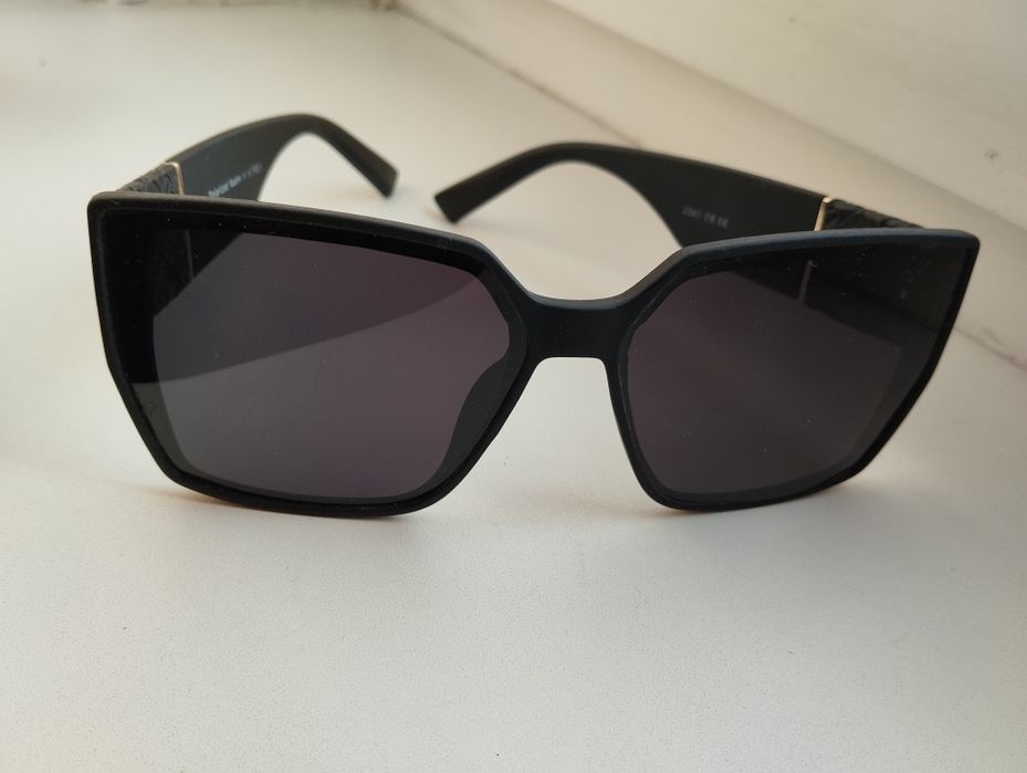 Очки солнцезащитные красивый Модные стильные женские