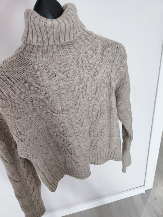 Свитер женский Reserved