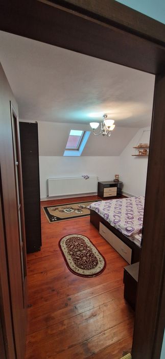 Închiriez pentru Crăciun/Revelion