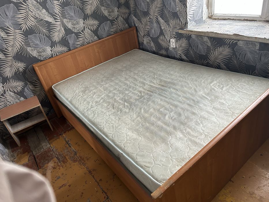 Продаем кровать  срочно