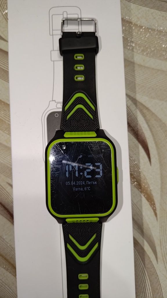 Детски часовник MyKi Watch 4