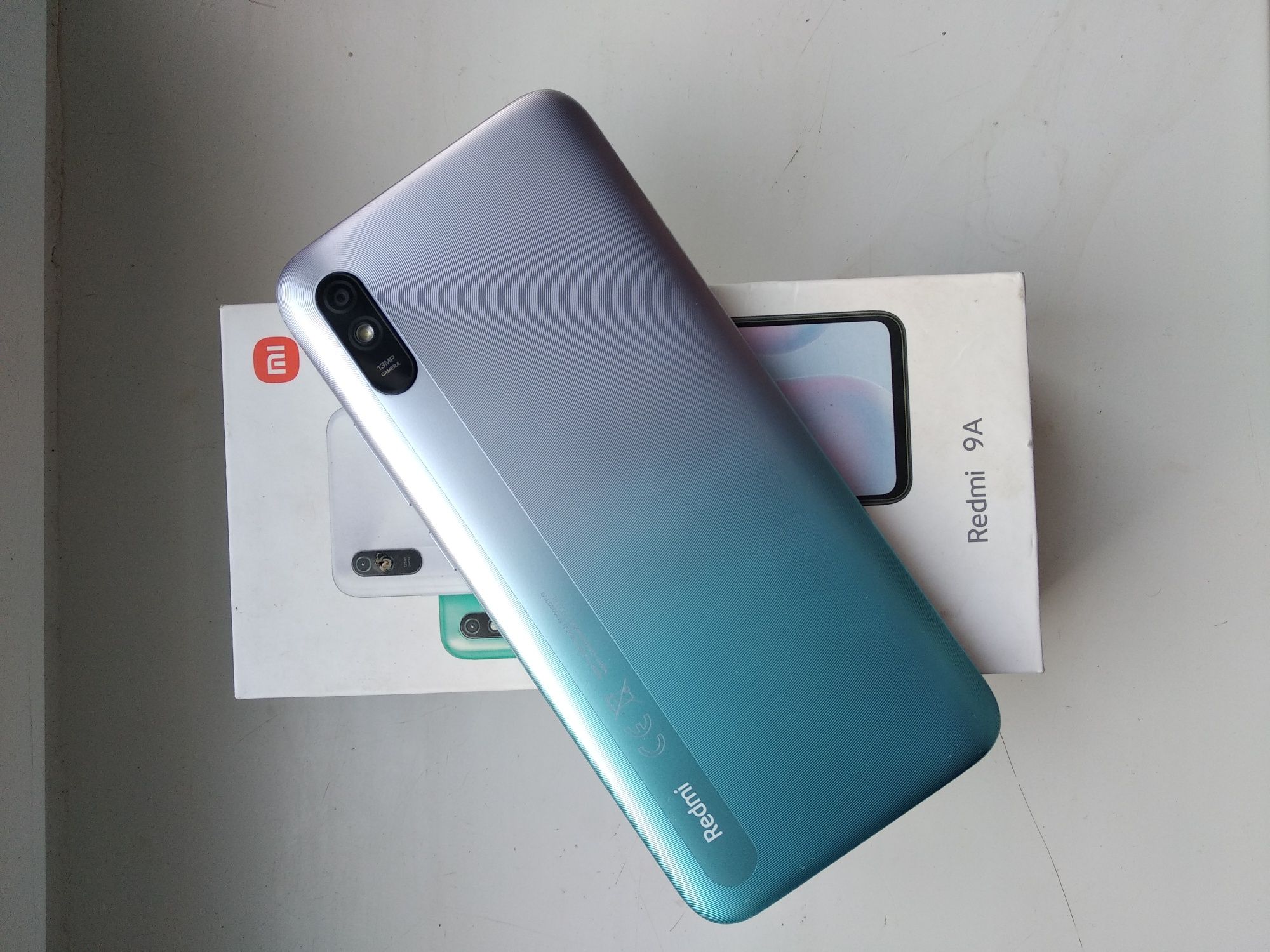 Redmi 9A telefon 2 oy ishlatilgan 32 gb toza tiniq qirilgan joyi yoʻq