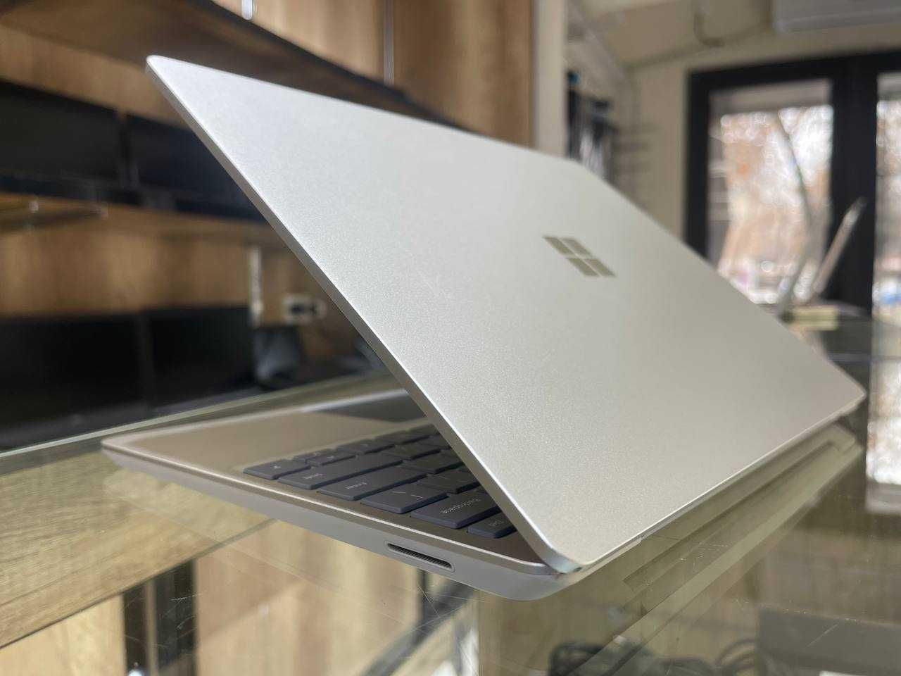 MICROSOFT SURFACE LAPTOP GO Core i5-1035G1 ram 16 ssd 256